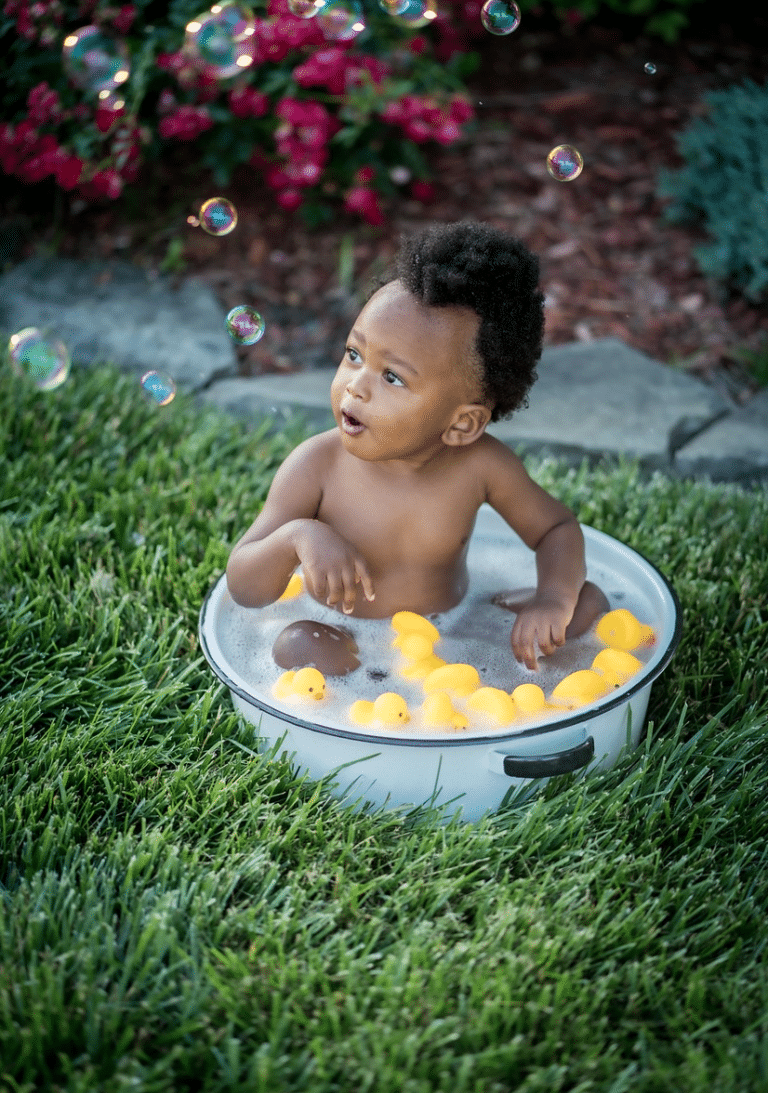 Quel est le meilleur moment pour prendre un bain à votre bébé ?